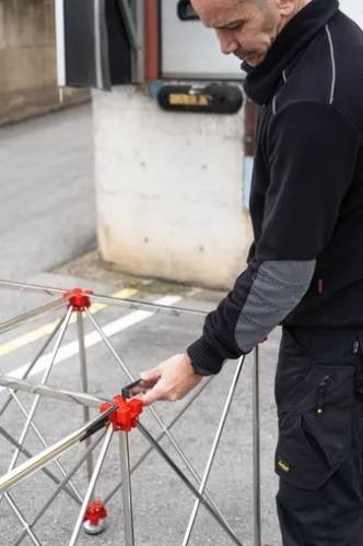 Stahovací pracovní stůl nůžkový (28917)